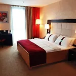 By Ihg