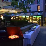 By Ihg 4*