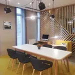 By Ihg 호텔 4*