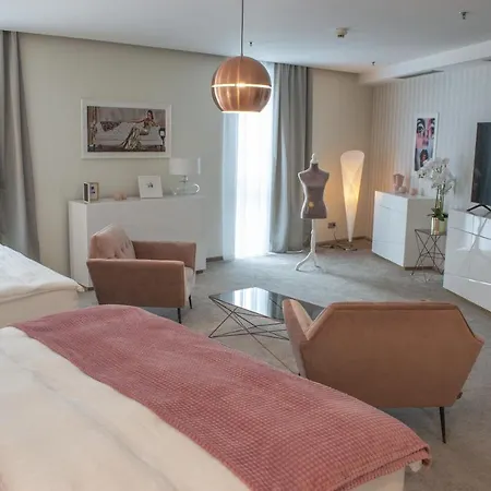 By Ihg Отель 4*