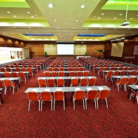 By Ihg