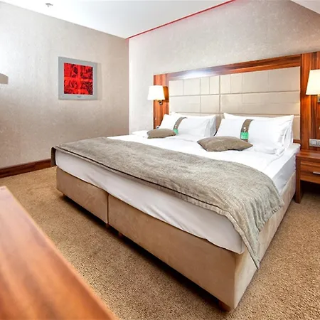 By Ihg Hotel 4*