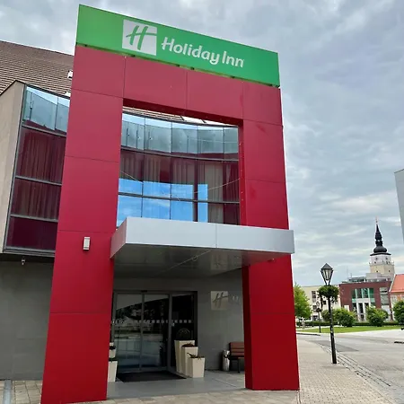 By Ihg