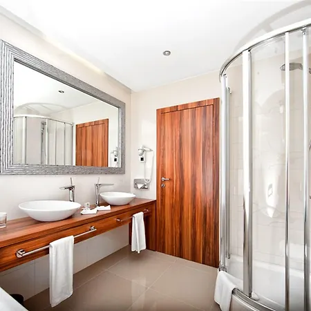 By Ihg Hotel Trnava