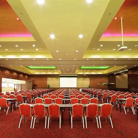By Ihg Hotel 4*