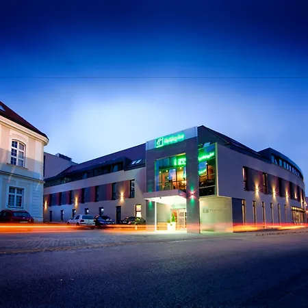 Hotel By Ihg Trnava