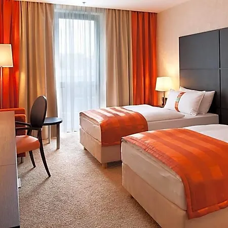 Hotel By Ihg