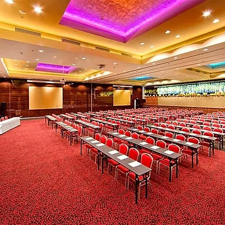 By Ihg Hotel 4*
