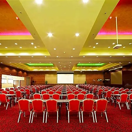 By Ihg Hotel 4*