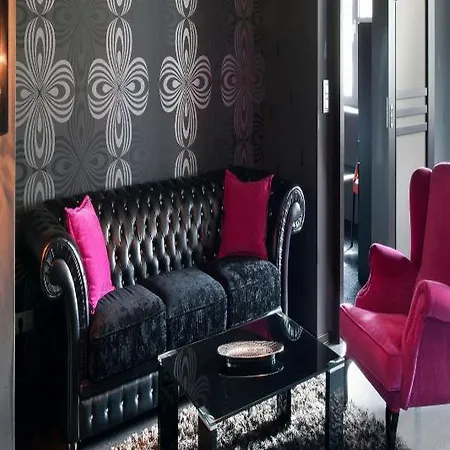 By Ihg Hotel